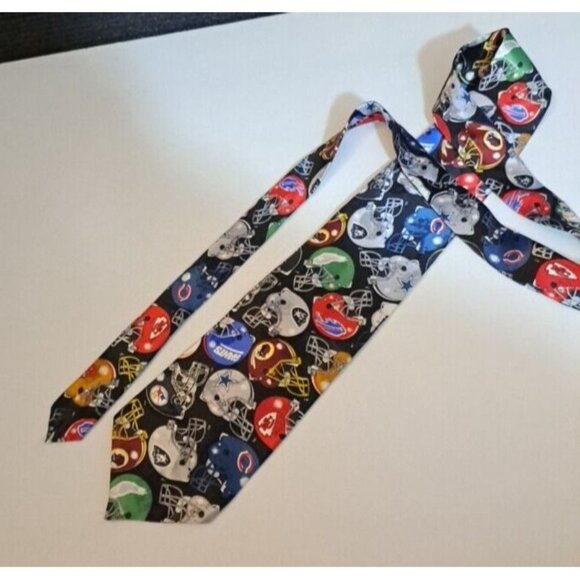 Novelty Team Neck Tie Silk 54" NFL National Football League Helmet Pattern Black - Picture 3 of 7